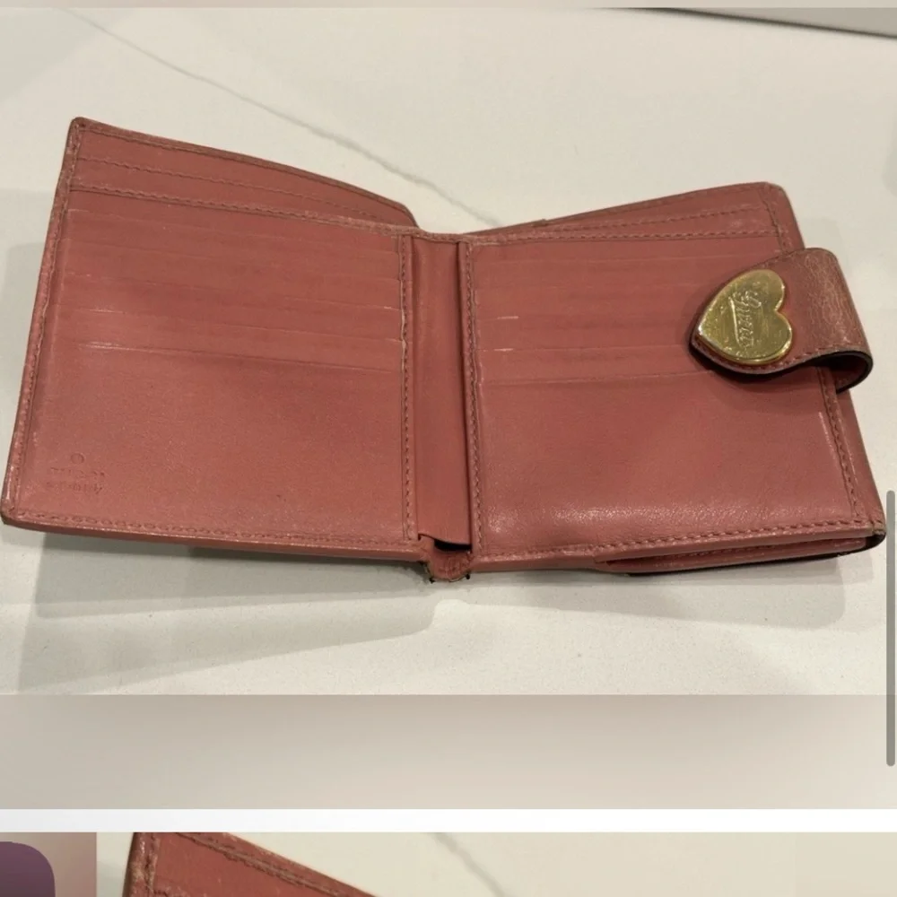 Gucci Wallet more life left  Vintage . Cards money id holder heart icon luxury - Picture 5 of 14